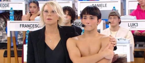 Maria De Filippi e Daniele - screenshot © Canale 5.