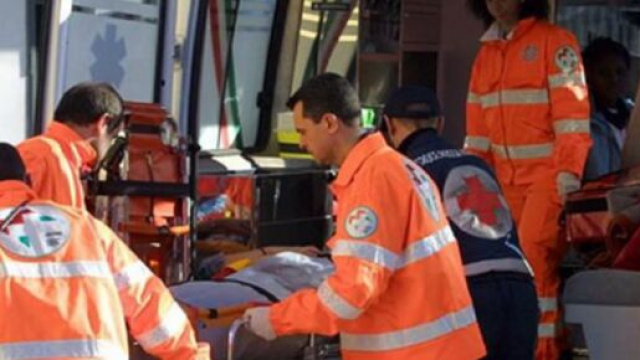 Immagine di repertorio soccorsi ambulanza © Rete8