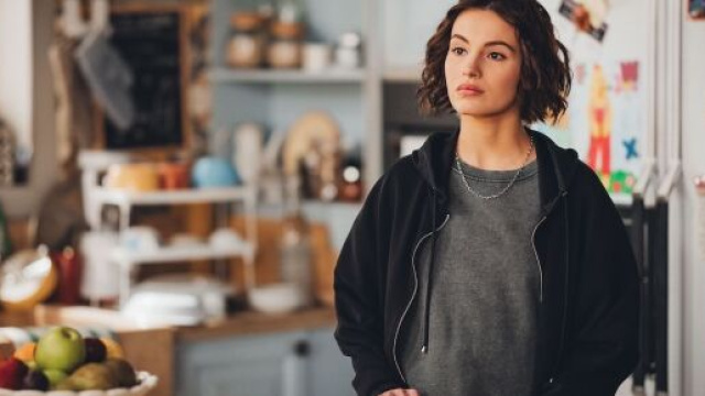 Il personaggio di Cristina in Che Dio ci aiuti &copy; Rai.