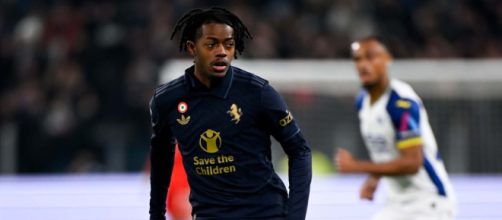 Samuel Mbangula in azione contro l'Hellas Verona © Juventus FC