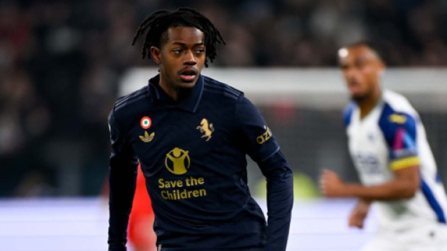 Samuel Mbangula in azione contro l'Hellas Verona &copy; Juventus FC