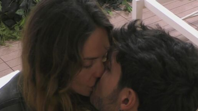 Javier Martinez ed Helena Prestes (© Grande Fratello/Mediaset)