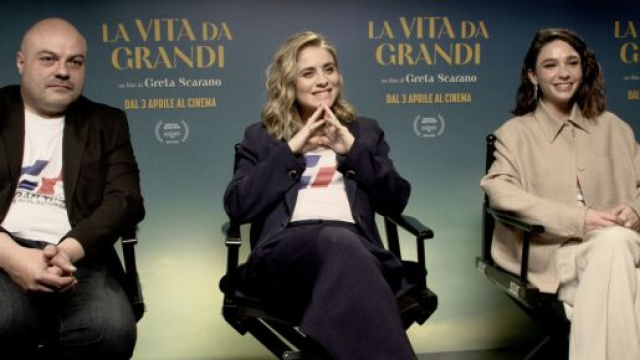 Yuri Tuci, Greta Scarano e Matilda De Angelis © YouTube 01 Distribution