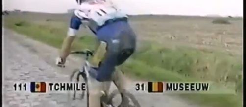 Johan Museeuw alla Roubaix '94 - © Screenshot Pro Cycling Memories.