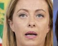 Sondaggi politici: scendono Fratelli d'Italia e Pd, sale il M5S