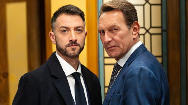 Gennaro Gagliotti (Carlo Caracciolo) e Roberto Ferri (Riccardo Polizzy Carbonelli) &copy; Un Posto al Sole Rai