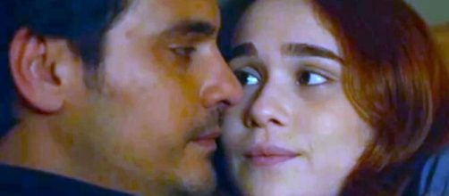 Tolga e Selin © screenshot Tradimento