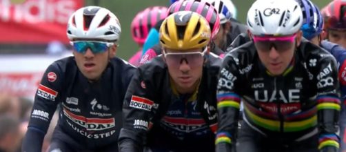 Evenepoel e Pogacar alla Freccia Vallone - © Screenshot Eurosport