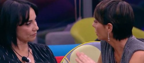 Pamela Petrarolo e Ilaria Galassi - (© Grande Fratello/Mediaset).