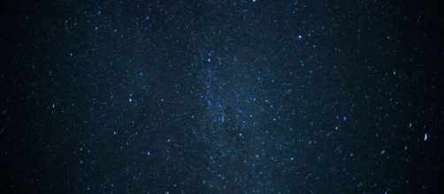Un cielo stellato - pixabay.com.