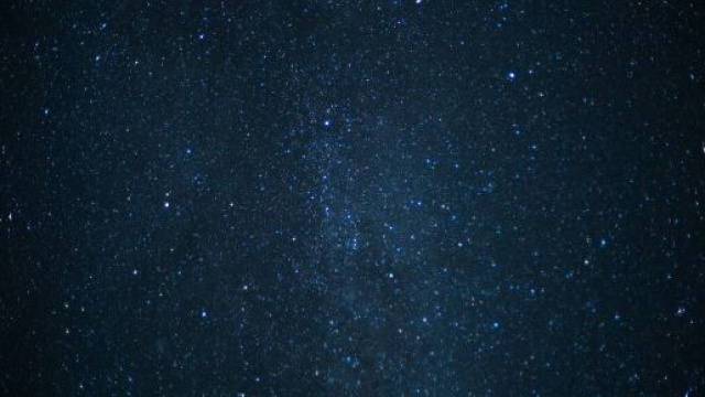 Un cielo stellato - pixabay.com.