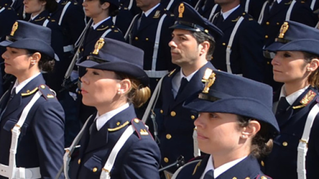 Poliziotti in servizio - © Polizia di Stato.