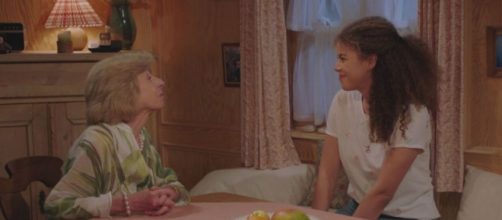 Ana e Wilma in una scena di Tempesta d'amore © Mediaset