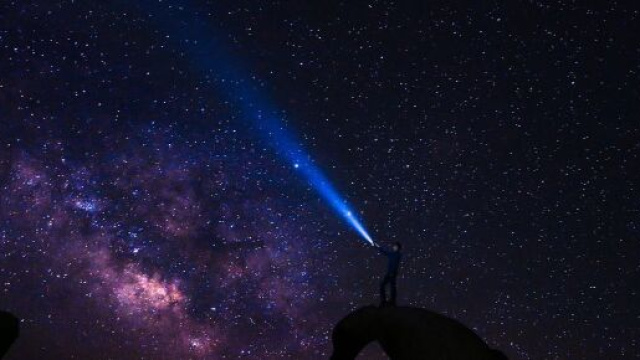 Un cielo stellato (©pixabay.com)