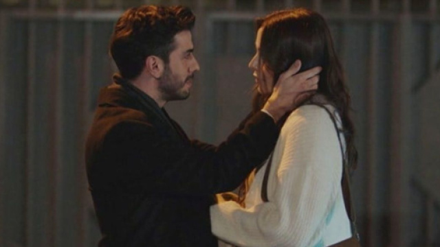 Behram e Oylum in una scena di Tradimento &copy; Mediaset