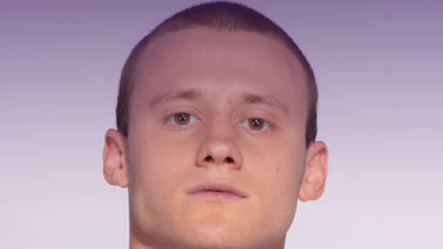 Pietro Camuzzo con la maglia della Fiorentina &copy; profilo Instagram acffiorentina.