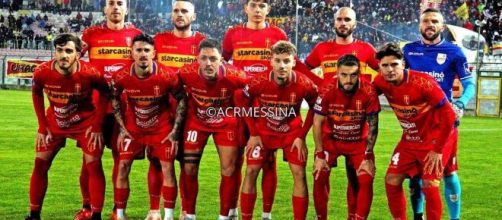 foto di rito del Messina calcio. Fonte:ACR Messina