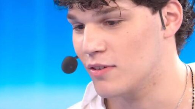 In foto Nicolò di Amici © Mediaset.
