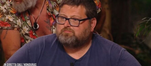 Mario Adinolfi (©Isola dei Famosi/Mediaset).