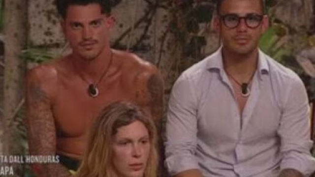 Angelo e Leonardo all'Isola dei famosi © Mediaset.