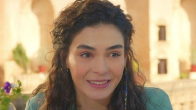 Reyyan in foto © Hercai – Amore e vendetta.