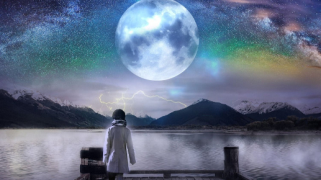 Donna che osserva le stelle © Pixabay