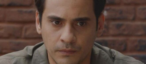 Tolga in una scena di Tradimento © Mediaset.