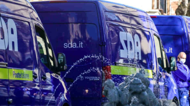 Corrieri e furgoni SDA © SDA Express Courier