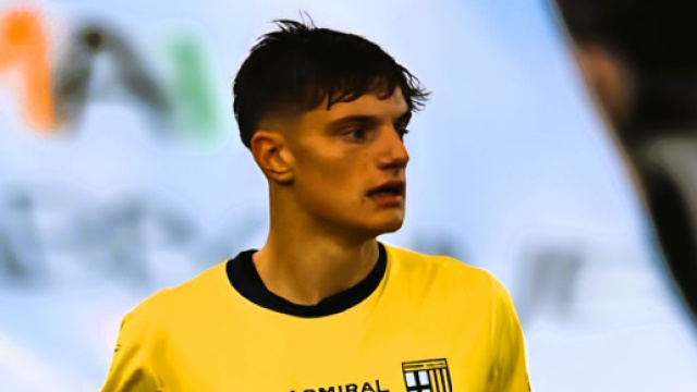 Giovanni Leoni con la maglia del Parma © profilo Instagram giovannileonii