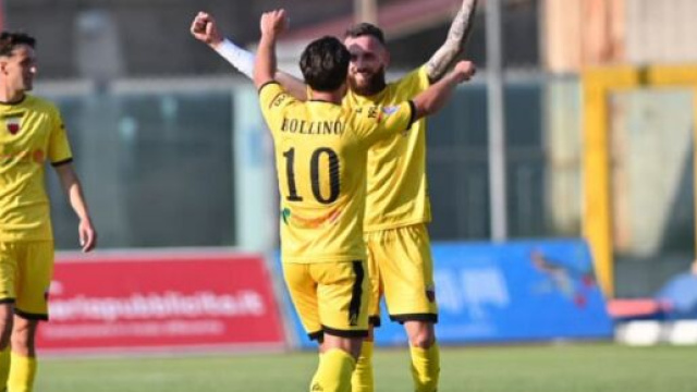 I calciatori della Nocerina che esultano - Foto © Nocerina calcio