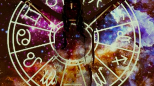La ruota astrologica (© Immagine di Pexels.com).