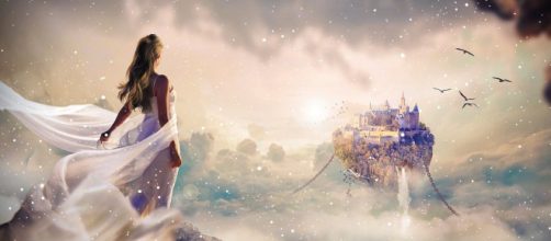 Donna con veli e castello incantato - © Pixabay