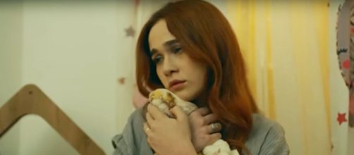 Selin (Burcu Söyler) © Tradimento Aldatmak.