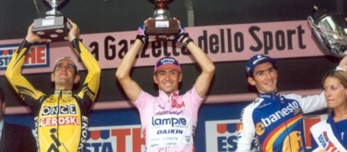 Gilberto Simoni al Giro d’Italia 2001 © Wikimedia Commons