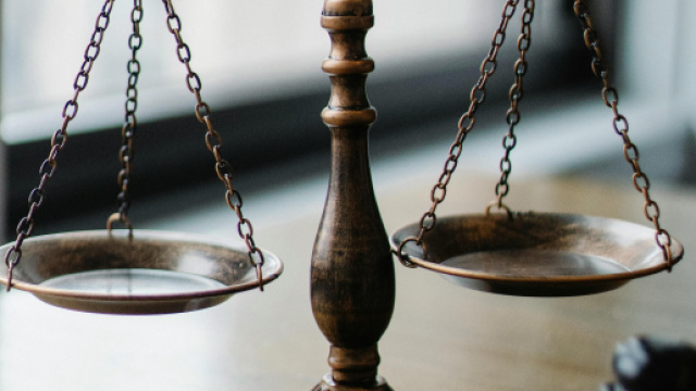 Foto di una bilancia © Pexels.com