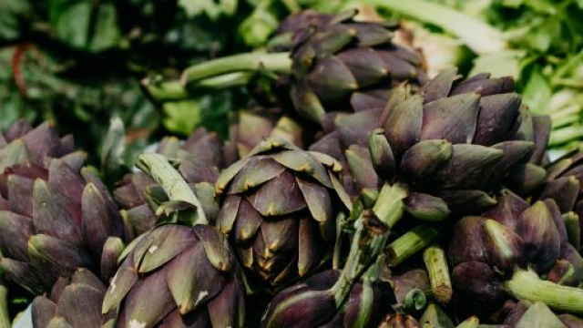 Conserva di carciofi e limoni © Pexels.