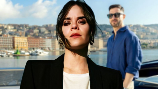 In primo piano Chiara Petrone (Alessandra Masi), sullo sfondo Gennaro Gagliotti (Carlo Caracciolo) © Un Posto al Sole Rai