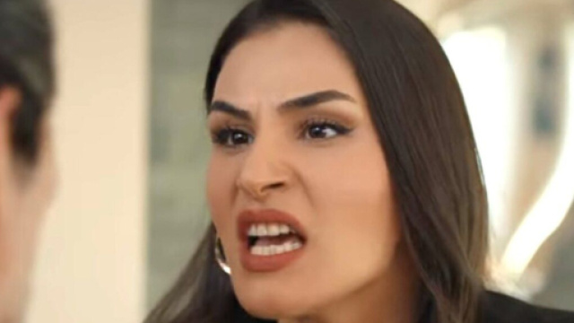 Asena Girisken - Yesim in Tradimento © Mediaset