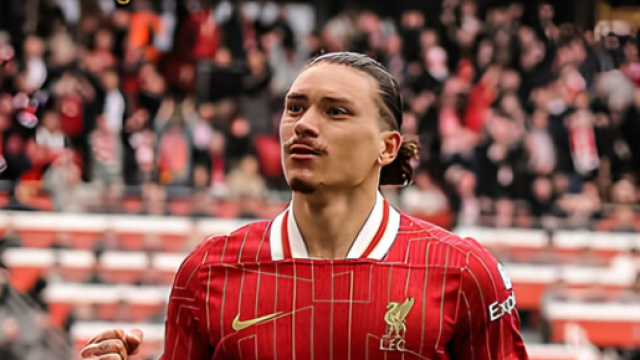 Darwin Núñez con la maglia del Liverpool © profilo Instagram darwin_n9
