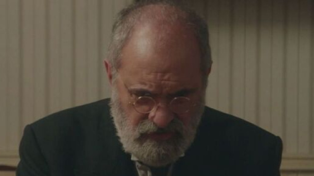 Romulo in una scena de La Promessa © Mediaset.