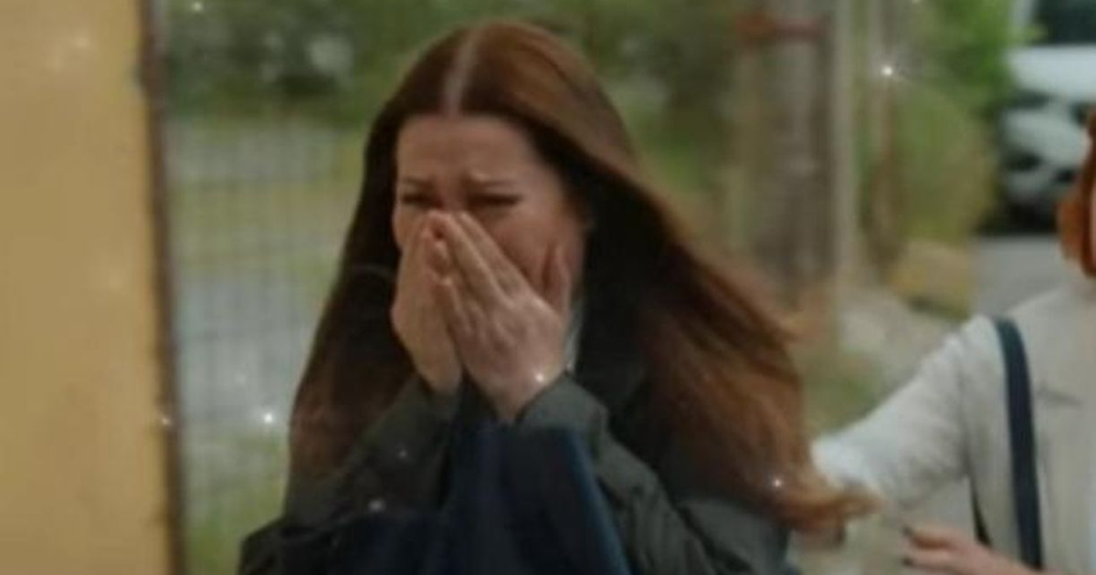 Cambio programmazione Canale 5 a luglio: Io sono Farah nel prime time, Tradimento  si ferma