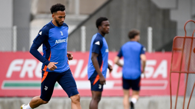 Lloyd Kelly durante un allenamento © Juventus FC