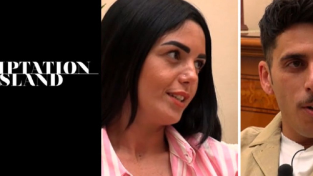 La coppia Maria Concetta-Angelo e il logo di Temptation Island © Canale 5.