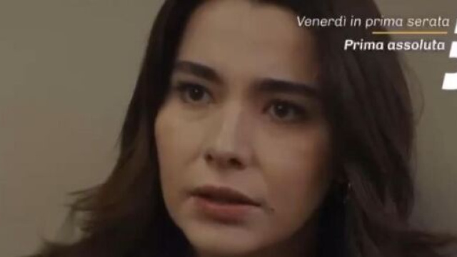 In foto: Oylum – © Screenshot Mediaset.