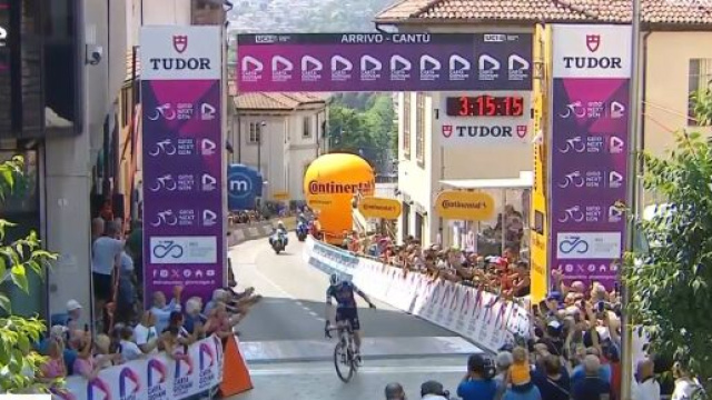 Arrivo di Cantù al Giro Next Gen 2025 - Screenshot © Eurosport