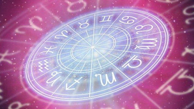I simboli dei segni zodiacali © Pixabay.