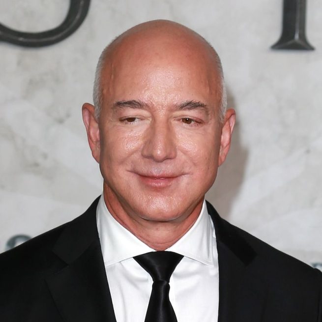 Jeff Bezos e Lauren Sánchez: nozze da dieci milioni a Venezia tra fascino globale e rabbia locale