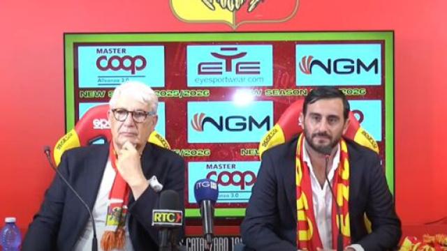 Il presidente Noto e mister Aquilani ©️ YouTube US Catanzaro 1929