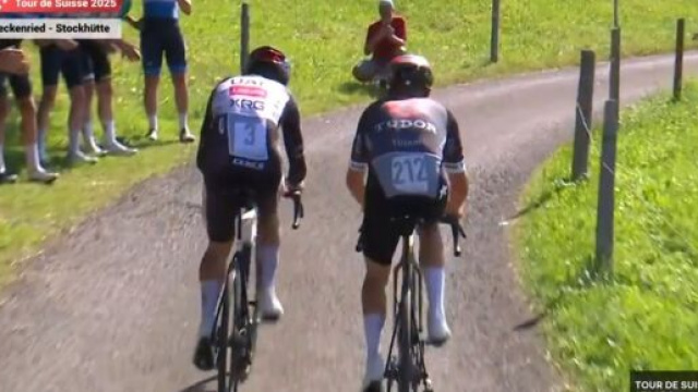 João Almeida al Giro di Svizzera – © Screenshot Eurosport.