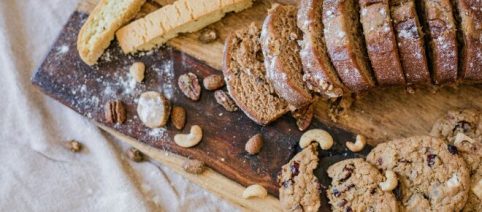 I birbanti, i biscottini di origine umbra con pinoli e cannella